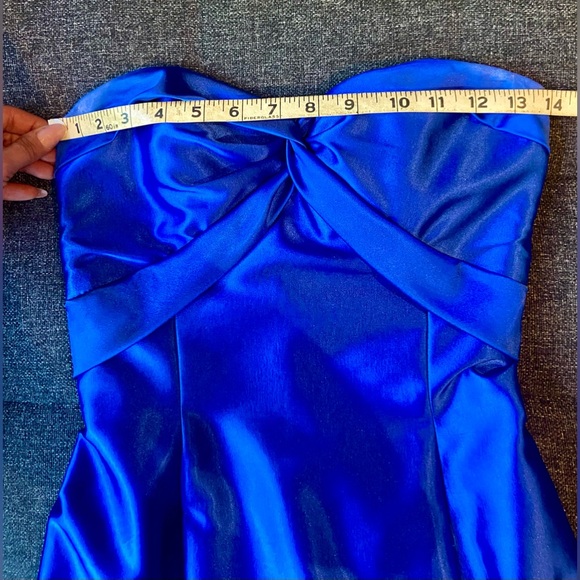 Strapless Sweetheart Neckline Floor Length Royal Blue Prom Evening Gown Dress - Picture 5 of 9